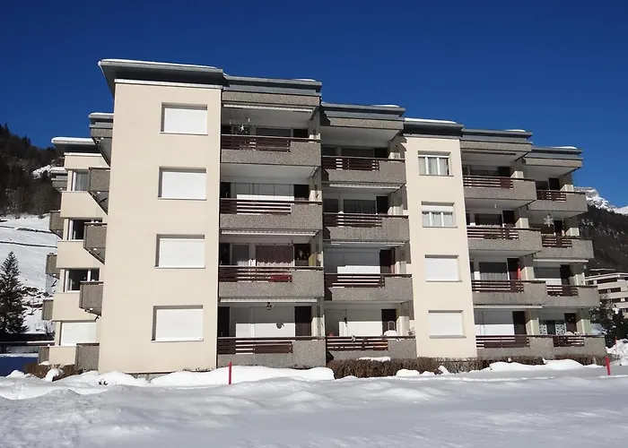 Nearby Titlis Station Енгельберг