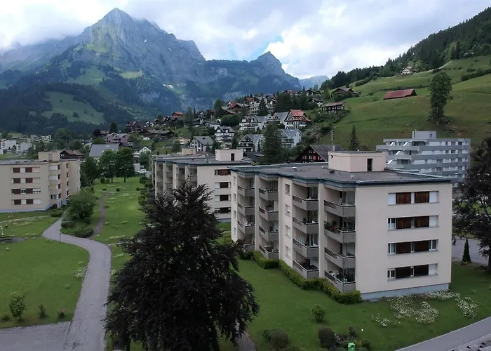 Nearby Titlis Station Енгельберг